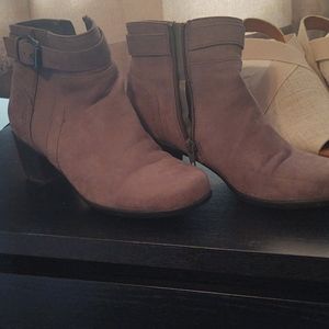 Ankle boots (Croft and borrow ortholite)